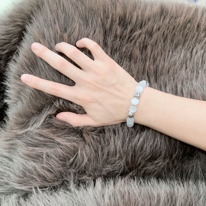 chr1st1an D10r bracelets